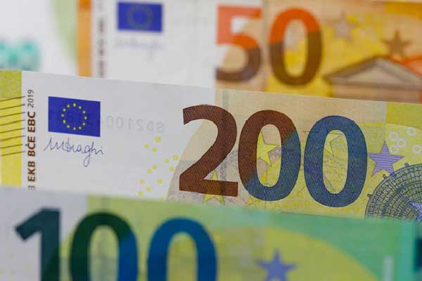 商务部部长王文涛：“十四五”时期我国消费市场规模按购买力平价换算世界第一