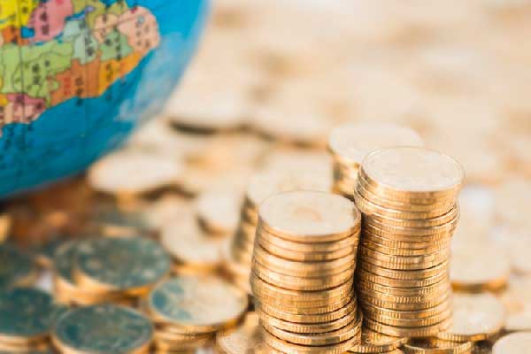 Anduril创始人：称美国国防开支可削减数十亿美元